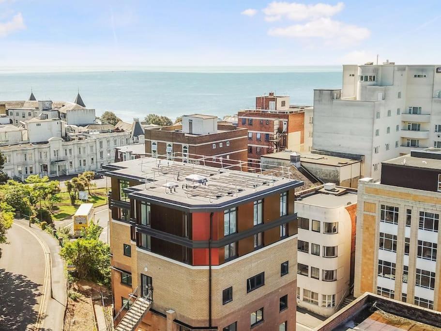 The Pad By The Beach Penthouse Apartment With Sunset And City Views Bournemouth Esterno foto
