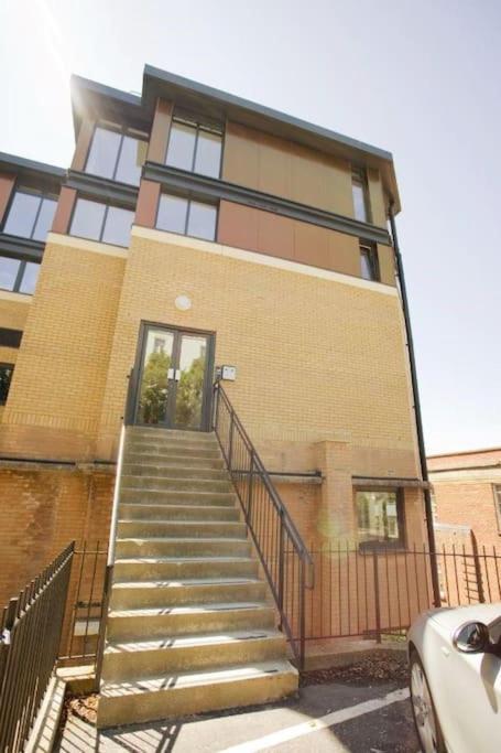 The Pad By The Beach Penthouse Apartment With Sunset And City Views Bournemouth Esterno foto