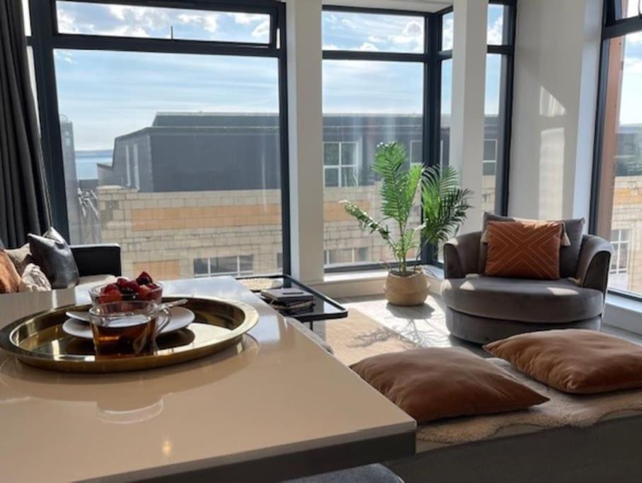 The Pad By The Beach Penthouse Apartment With Sunset And City Views Bournemouth Esterno foto